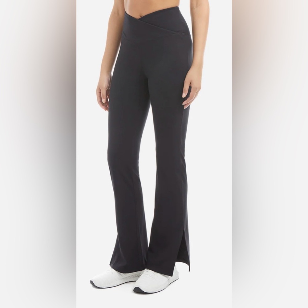 Danskin Split Flare Pant in Navy